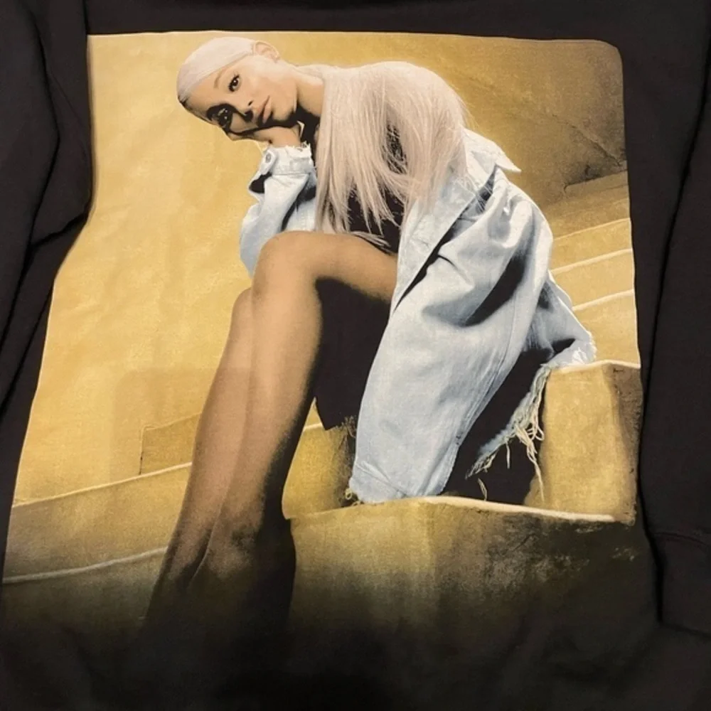 Ariana Grande preowned only